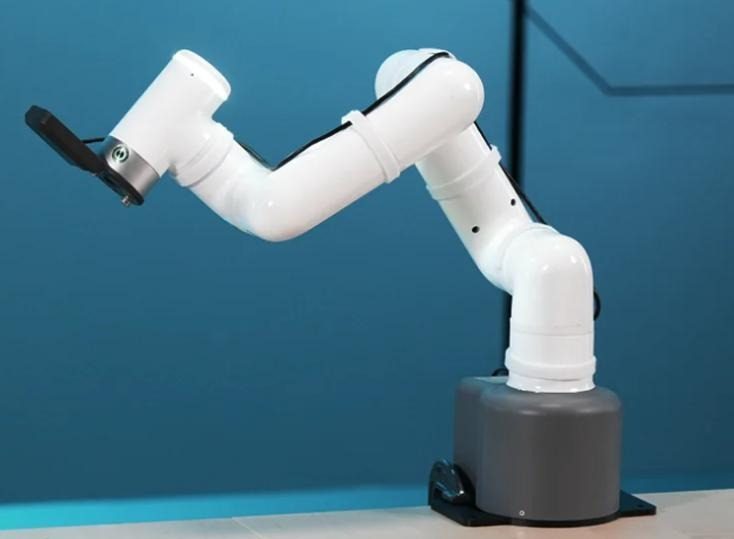 myCobot Pro 630 (flat base)